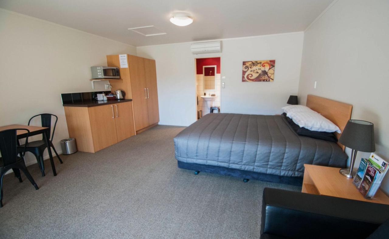 Jafa'S Motels Lawrence エクステリア 写真